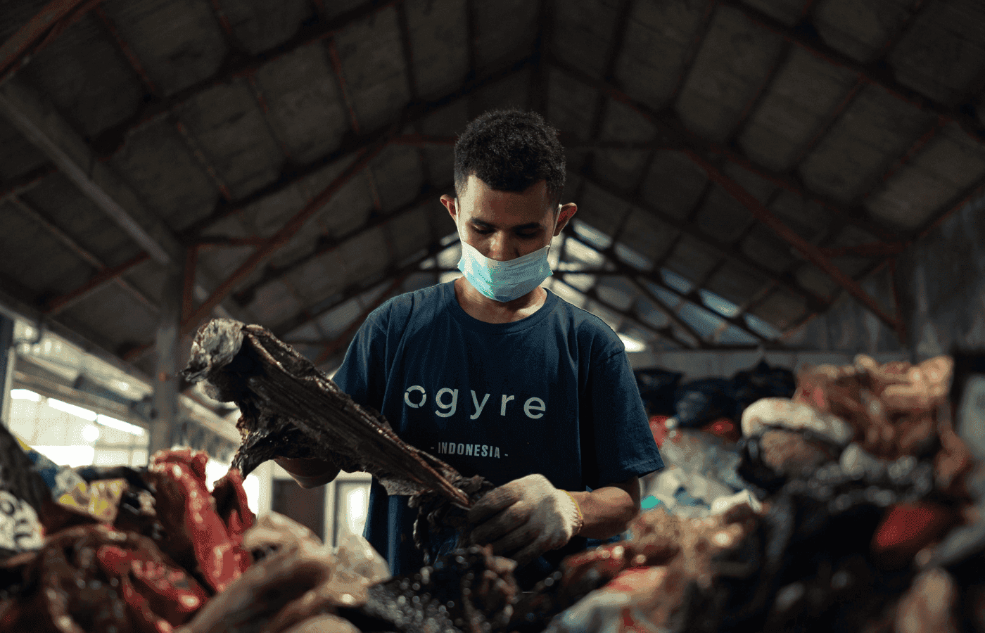 How to classify micro and macroplastics?